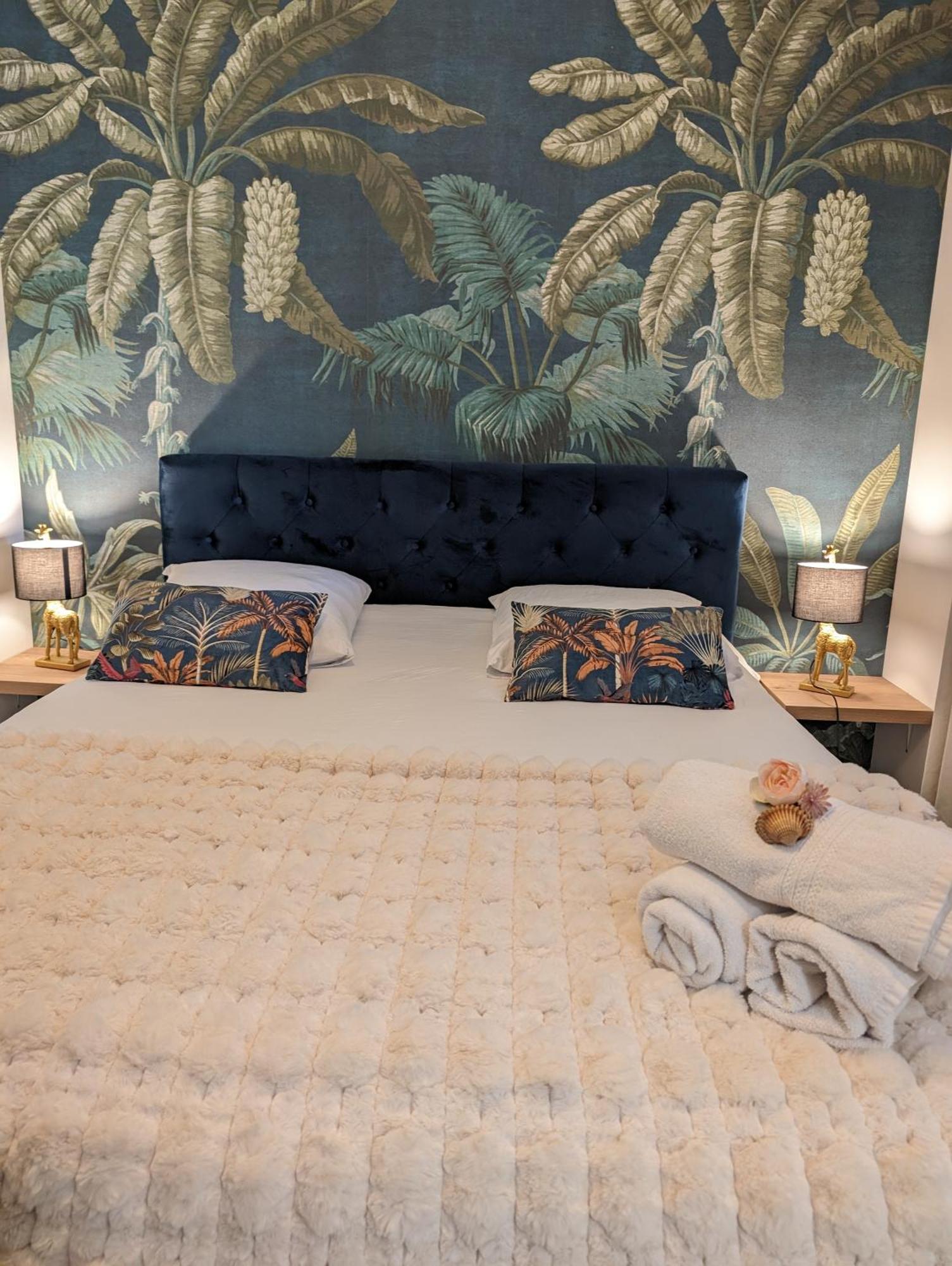 Appartamento Cosy Au Calme A Cote Du Zoo Avec Balcon Et Parking Securise